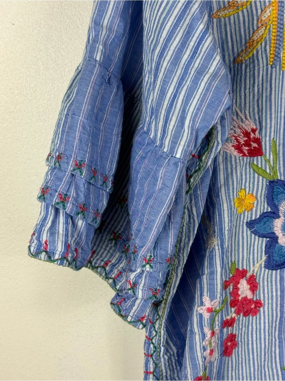 Johnny Was Jeanette Ruffle Sleeve in Aster Stripe - Picture 4 of 10